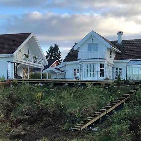 Koselig Garasjeloft! Apartman Langevag Kültér fotó