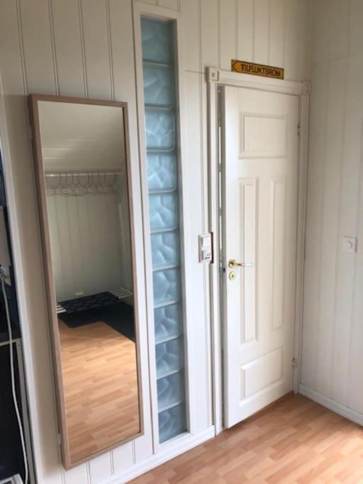 Koselig Garasjeloft! Apartman Langevag Kültér fotó