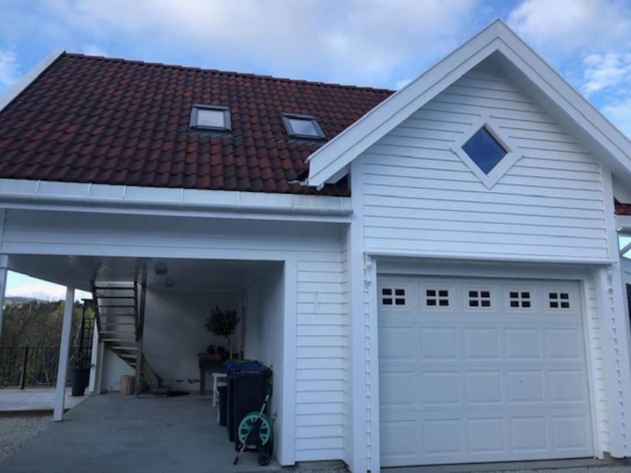 Koselig Garasjeloft! Apartman Langevag Kültér fotó